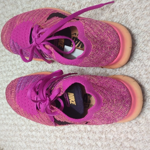 Nike Running shoes - Picture 2 of 5